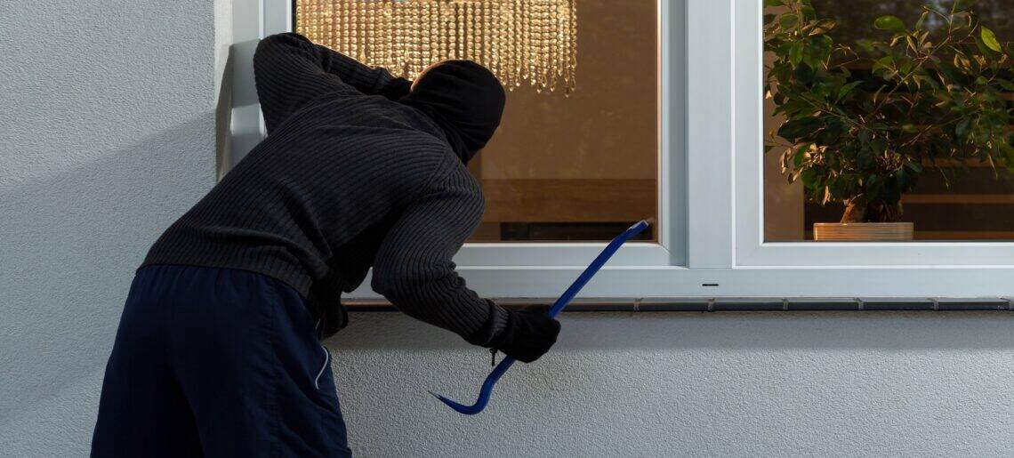 Use of Force and Self-Defence in Alberta: What Security Guards Need to Know